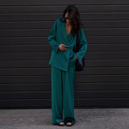 Valverie™ |  Valeria Saten Takım
